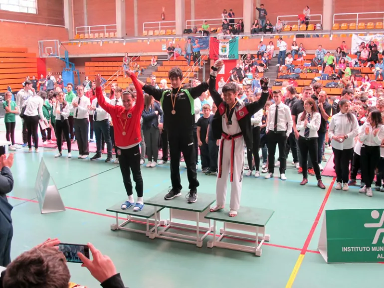 imagen del podio de taekwondo, mayo 2017