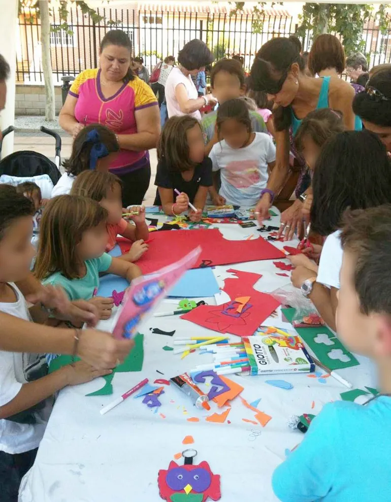 imagen del taller de llaveros septiembre 2017, imagen de Eva María Novalbos Reina