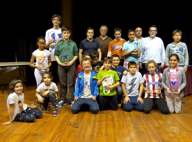 imagen participantes, organización y concejal de Deportes Torneo Ajedrez Cristo 2017