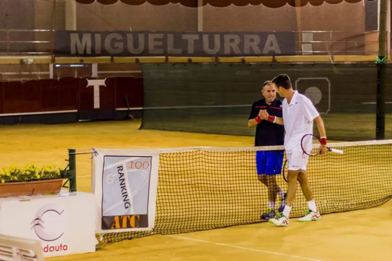 imagen del partido de exhibición Torneo Tierra Batida Ciudauto Miguelturra, agosto 2016