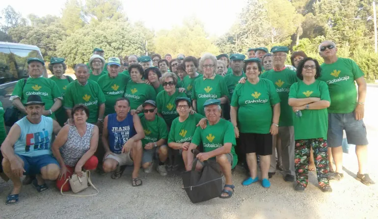 imagen grupal de la Asociación de Jubilados y Pensionistas de Miguelturra en Ruidera, agosto 2016