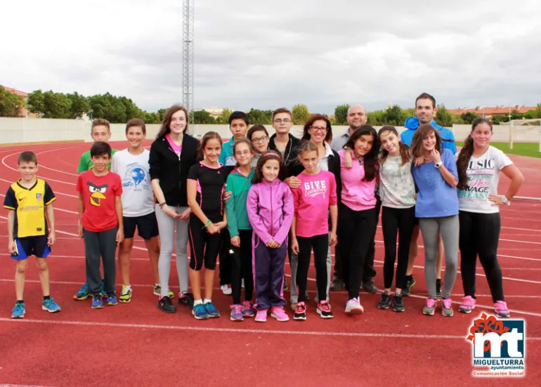 imagen visita institucional a las Escuelas Deportivas, octubre de 2015