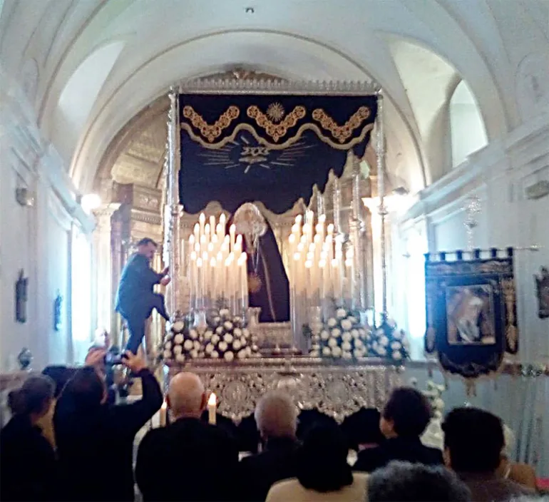 imagen de la visita a la Ermita de la Soledad, abril 2017