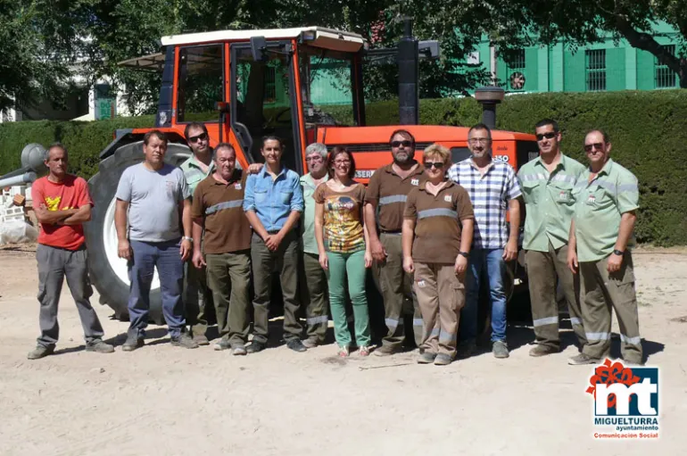 imagen de la visita institucional al Vivero Municipal, septiembre 2015