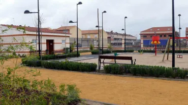 imagen de archivo parque infantil de Miguelturra