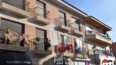 imagen de balcones de la calle Carnaval de Miguelturra, febrero de 2021