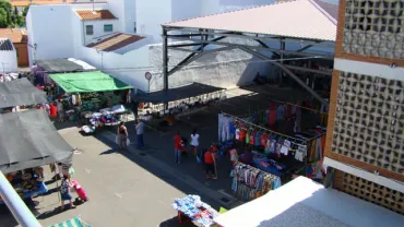 imagen del Mercadillo de Miguelturra en verano