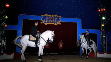 imagen actuación en el Circo Arriola