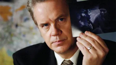 imagen de Tim Robbins en Atrapa al fuego