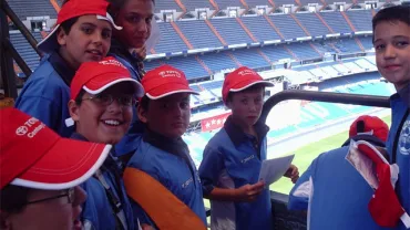 los jóvenes del campus de fútbol en Madrid
