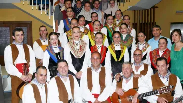 imagen grupal de la Asociación Folclórica Nazarín