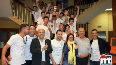 imagen celebración ascenso del CD Miguelturreño Juvenil, junio 2015