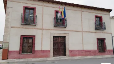 imagen de la fachada de la Biblioteca Municipal Casa de la Capellanía de Miguelturra