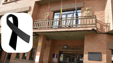 fachada ayuntamiento, crespón negro