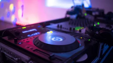 evento imagen de plato musical de deejay