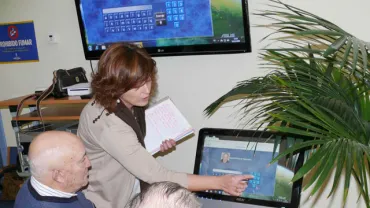 imagen sesión teleservicios a mayores, noviembre