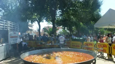 Paella Valenciana para más de mil personas