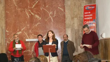 imagen entrega de diplomas, febrero de 2012