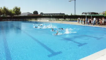 imagen cursos natación en la Piscina Municipal
