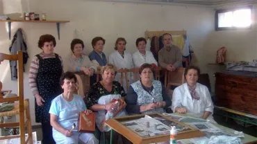 talleres de restauración de muebles, diciembre 2006