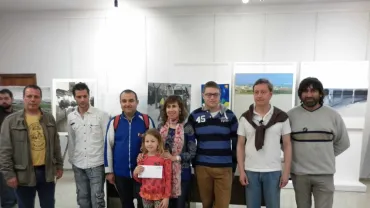 Imagen ganadores y jurado certamen, abril 2014.