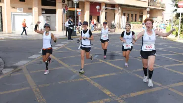 imagen de archivo de la Maratón de Castilla La Mancha a su paso por Miguelturra