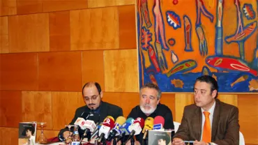 imagen presentación libro Crónica de la Farándula