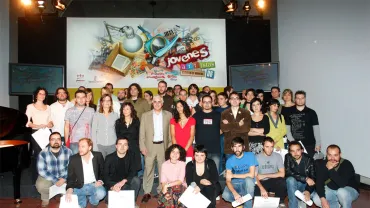 Cizerone recibió el premio de jóvenes artistas 06