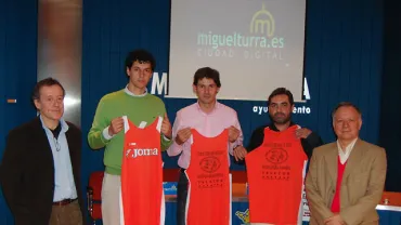 manda un SMS con la palabra SOLIDARIO al 5525