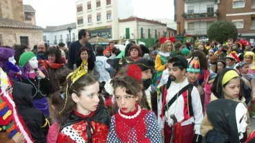 Al mal tiempo, buena cara, en carnaval
