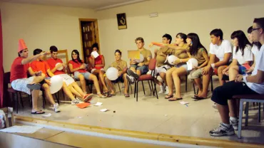imagen de jóvenes en las actividades, agosto 2010