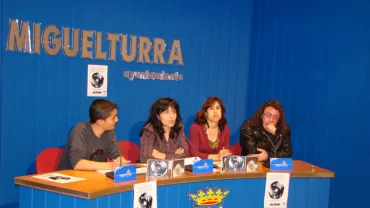 imagen de la presentación del disco, marzo 2008