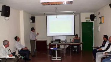 imagen del curso de comunicación táctica, oct 2009