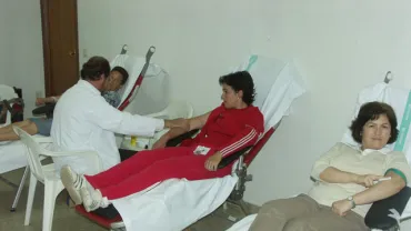 104 extracciones de sangre, 104 miles de gracias