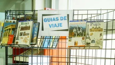 imagen exposición guías de viaje, junio 2010
