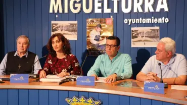 imagen de la presentación de las actividades del Día del Libro en Miguelturra, abril 2018