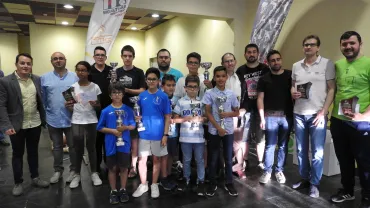 imagen de organización, autoridades, ganadores y ganadoras del Torneo de Ajedrez, junio 2019, fuente imagen Club Ajedrez Miguelturra