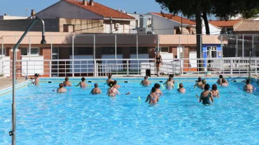 imagen de las actividades en la piscina municipal de Miguelturra, julio de 2018.