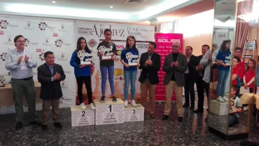 imagen del podio del campeonato de ajedrez regional en Torrijos, fuente imagen AjedrezesDeporte, abril 2019