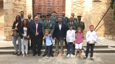 imagen frente a las puertas de la parroquia de Nuestra Señora de la Asunción, octubre 2018, imagen de Vicente Yerves Herrera