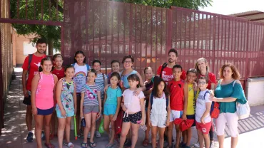 imagen de la visita de Victoria Sobrina al aula de verano, Miguelturra, julio 2018