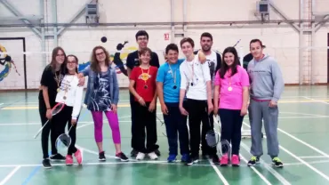 imagen grupal participantes y concejal de Deportes, mayo 2017