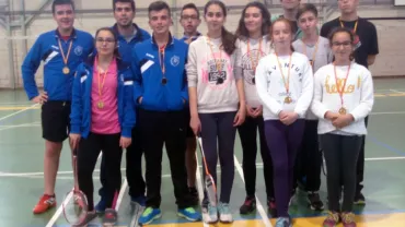 imagen parte de participantes Campeonato Bádminton San Isidro 2016, fuente imagen área de Deportes