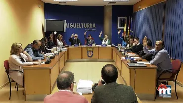 imagen captura pantalla vídeo del Pleno Extraordinario del Ayuntamiento de Miguelturra del 3 de abril de 2018