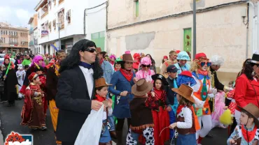 imagen del Carnaval Infantil de Miguelturra 2016 por las calles de la localidad