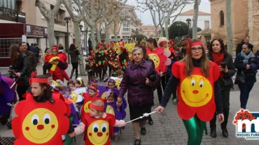 imagen del desfile de la Escuela Municipal Pelines en Carnaval 2017