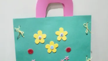 imagen de una carpeta hecha en las actividades de Barrio, 2017