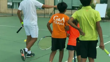 imagen del cartel del clinic de Tenis, Club de Tenis Miguelturra, 14 octubre 2018
