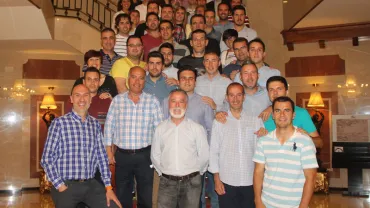 imagen cena hermandad de Román Rivero y personal Escuelas Deportivas, 2015