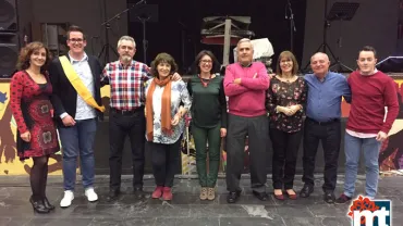 imagen de autoridades y protagonistas de la Cena de Máscaras Mayores del Carnaval 2017 de Miguelturra